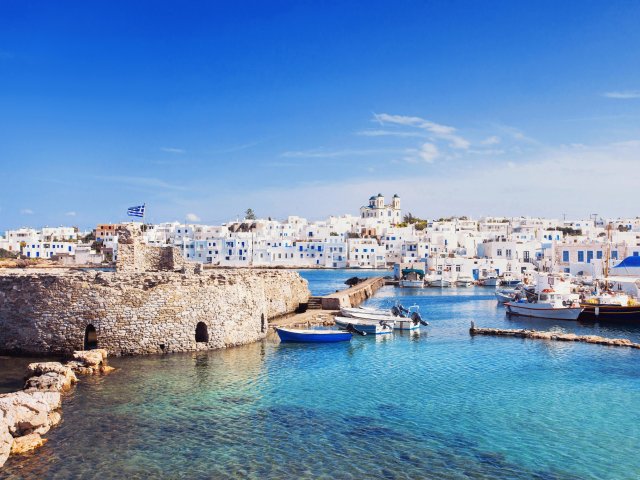 Eilandhoppen <b>Mykonos, Santorini, Naxos en Paros</b> incl. vlucht, ontbijt en overtochten