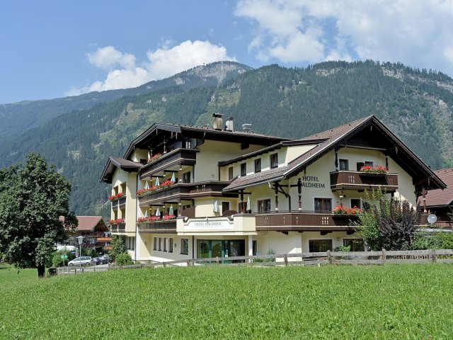 Verblijf in <b>Mayrhofen</b> in <b>Tirol</b> incl. ontbijt