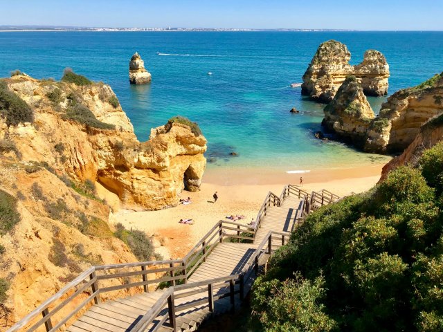 Winterzon vakantie in de <b>Algarve</b> in <b>Portimão</b> incl. vlucht, ontbijt en huurauto