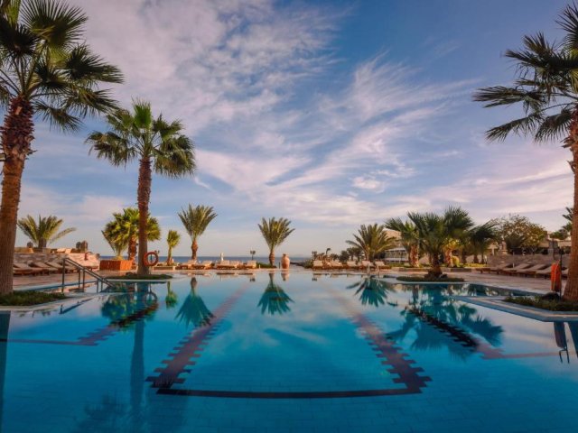 4*-hotel met privéstrand in <b>Hurghada</b> o.b.v. all-inclusive incl. vlucht en transfer