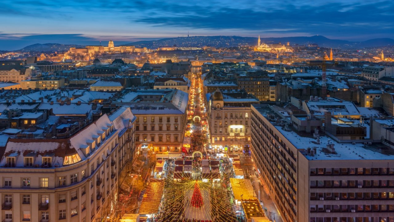 Kerstshoppen in <b>Boedapest</b> incl. vlucht en ontbijt