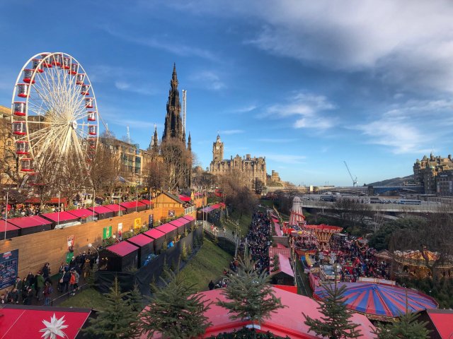 Kerstshoppen in de historische stad <b>Edinburgh</b>