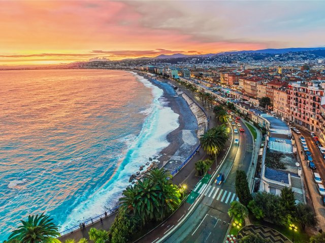 Stedentrip Nice met verblijf in een 4*-hotel aan het strand incl. vlucht en ontbijt!