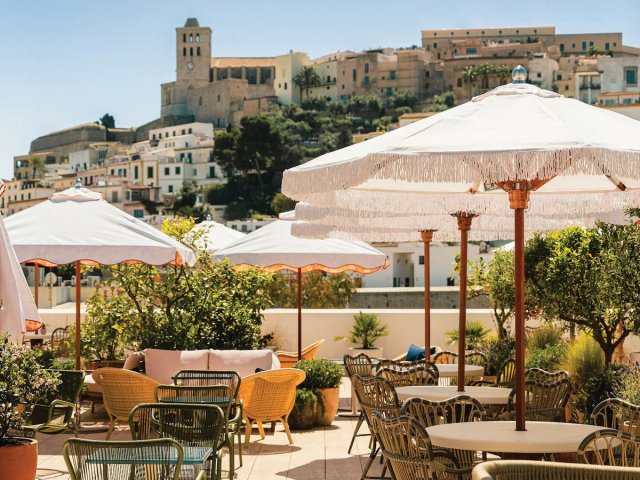 Ontdek het zonnige eiland Ibiza vanuit een luxe 5*-hotel incl. vlucht!