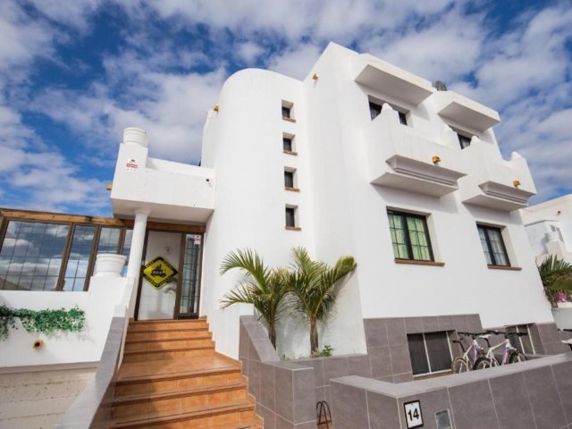 Fuerteventura! Geniet vanuit een tof hostel in surfersparadise incl. vlucht en ontbijt