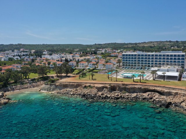 Luxe 5*-hotel op Cyprus incl. vlucht, transfer en halfpension
