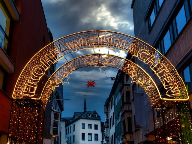 Ontdek kerstmarkt in Koblenz vanuit 4*-kasteelhotel in <b>Rheinland Pfalz</b> bij de <b>Moezel</b> o.b.v. halfpension