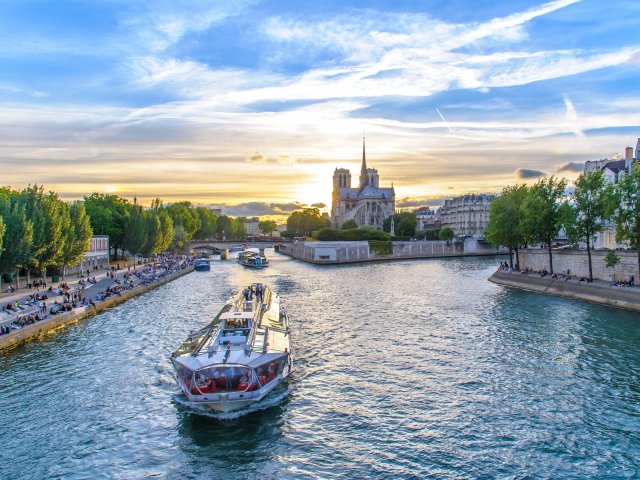 MEGADEAL!⚡ Ontdek de Franse Hoofdstad <b>Parijs</b> incl. rondvaart over de Seine