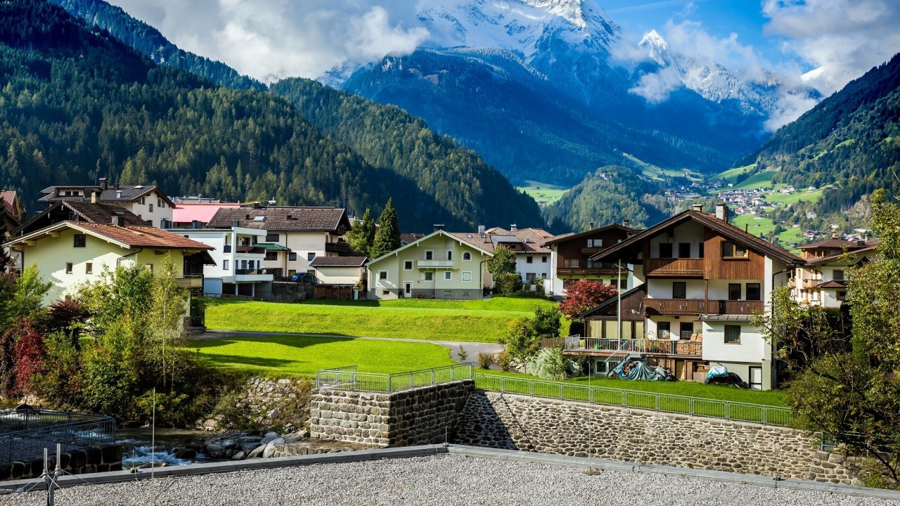 Geniet van een vakantie o.b.v. halfpension in <b>Mayrhofen</b> in het hart van <b>Tirol</b>