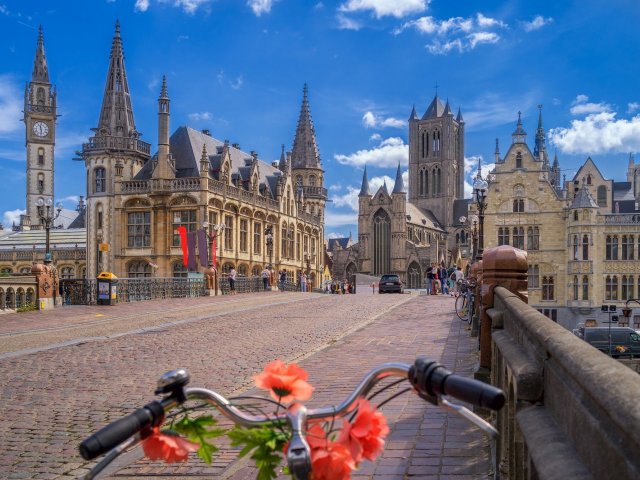 Verblijf aan de oevers van de <b>Leie</b> in de historische stad <b>Gent</b> (ook incl. ontbijt boekbaar)