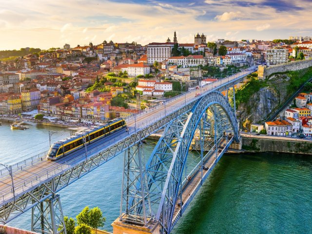Stedentrip naar <b>Porto</b> in een 4*-hotel incl. vlucht en ontbijt