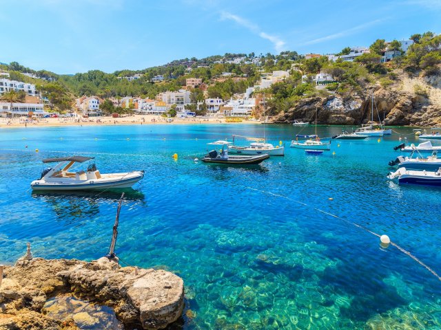 Verblijf in een 4*-hotel op het prachtige eiland <b>Ibiza</b> incl. vlucht en ontbijt
