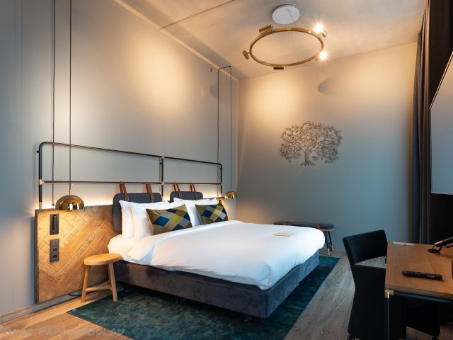 Luxe en duurzaam 4*-hotel in <b>Amsterdam</b> incl. ontbijt en 2-gangendiner