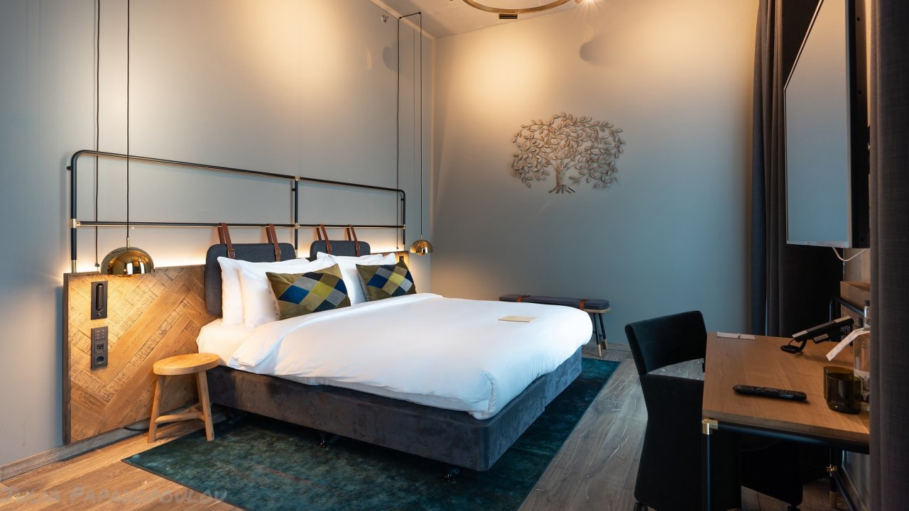Luxe en duurzaam 4*-hotel in <b>Amsterdam</b> incl. ontbijt en 2-gangendiner