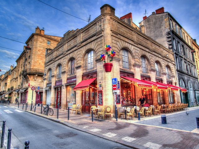 4*-stedentrip naar <b>Bordeaux</b> incl. vlucht en ontbijt