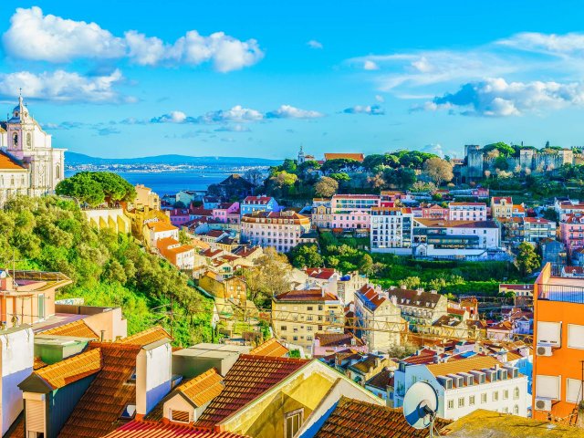 Combi stedentrip: <b>Lissabon</b> & <b>Porto</b> incl. vlucht en treinticket