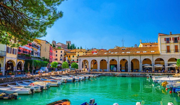 Verblijf 5, 6, 8 of 15 dagen op een Glamping aan het Gardameer nabij Sirmione