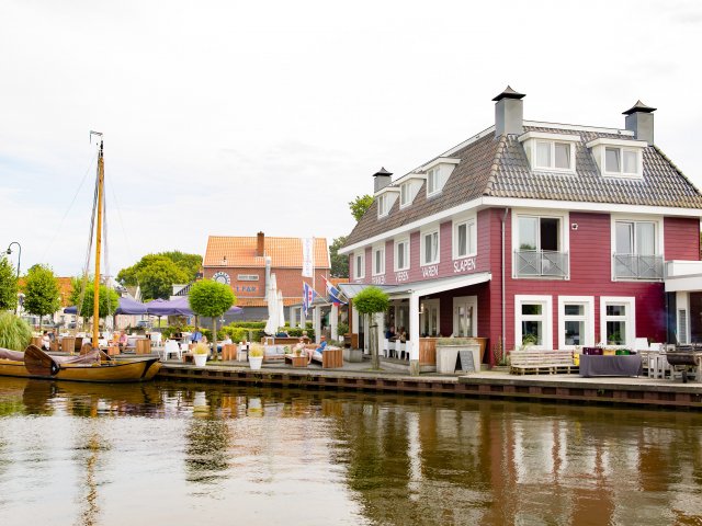 Verblijf in kleinschalig 4*-hotel aan het water in <b>Friesland</b> incl. ontbijt