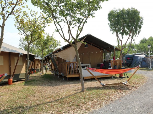 Luxe villatent op 4*-camping aan de <b>Costa Brava</b>