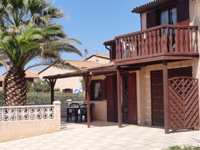 Villa op vakantiepark nabij het strand in <b>Portiragnes</b>