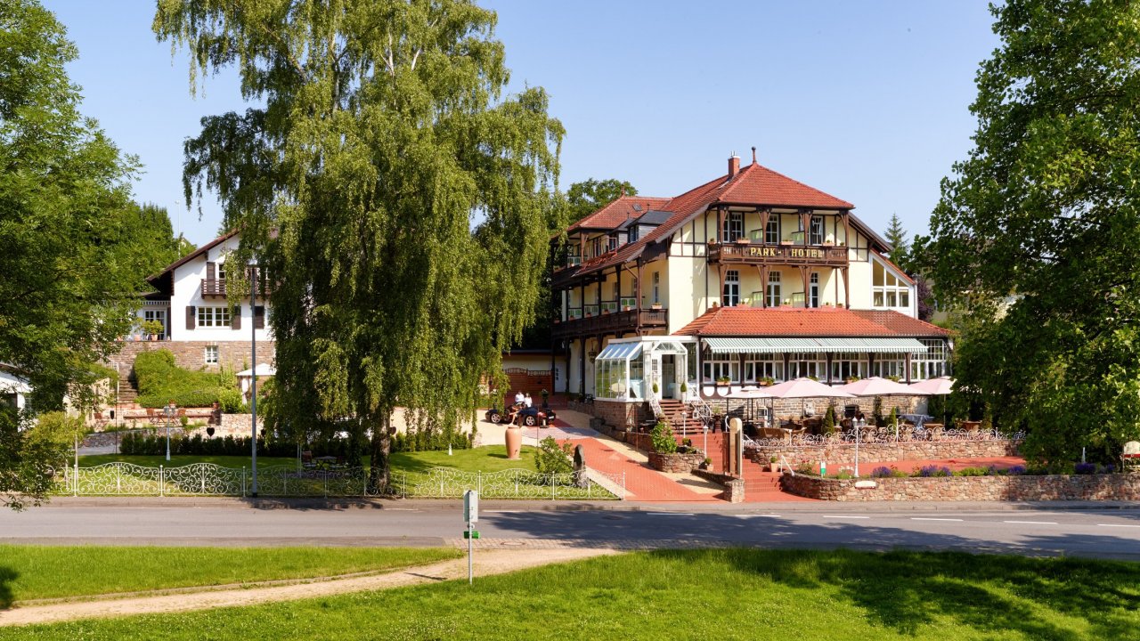 Geniet in een  4*-thema hotel nabij de rivier <b>de Rijn </b> in <b>Bad Salzig </b> incl. ontbijt
