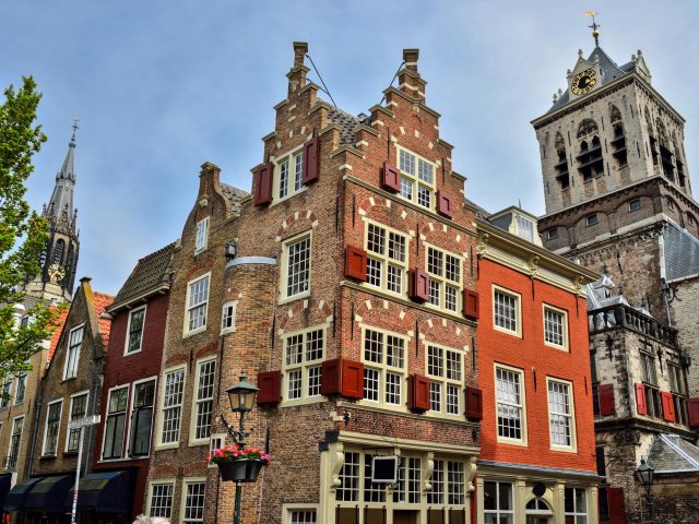 FLASHDEAL! ⚡ Ontdek de historische charme en de prachtige grachten van <b>Delft</b> incl. ontbijt