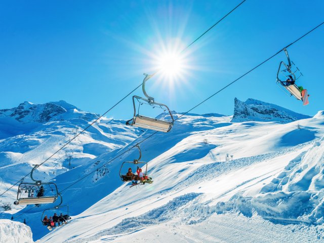 Wintersportvakantie in <b>Tirol</b> nabij <b>Innsbruck</b> o.b.v. all-inclusive en incl. skipas