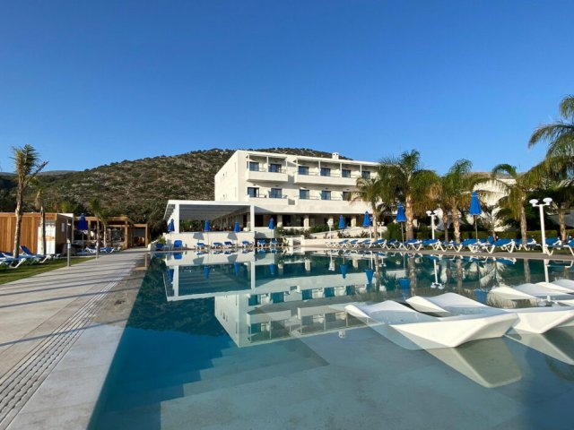 Geniet van een zonvakantie en verblijf in een 4*-hotel op <b>Kreta</b> o.b.v. all-inclusive