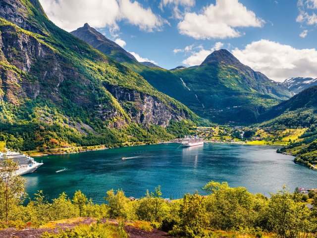 Luxe cruise langs de mooiste plekken van <b>Noorwegen</b> o.b.v. volpension