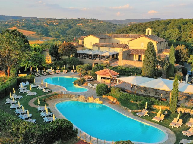 STUNT!⚡ 4*-Kloosterhotel in Umbrië: Incl. 3-gangendiner, wijnproeverij en spa bezoek!