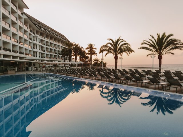 Ontspannen in <b>Gran Canaria</b> incl. ontbijt, vlucht en transfer of o.b.v. halfpension of all-inclusive